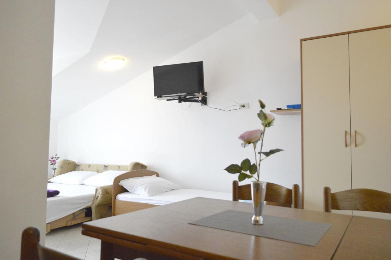 Apartments Marinko Promajna Ngoại thất bức ảnh