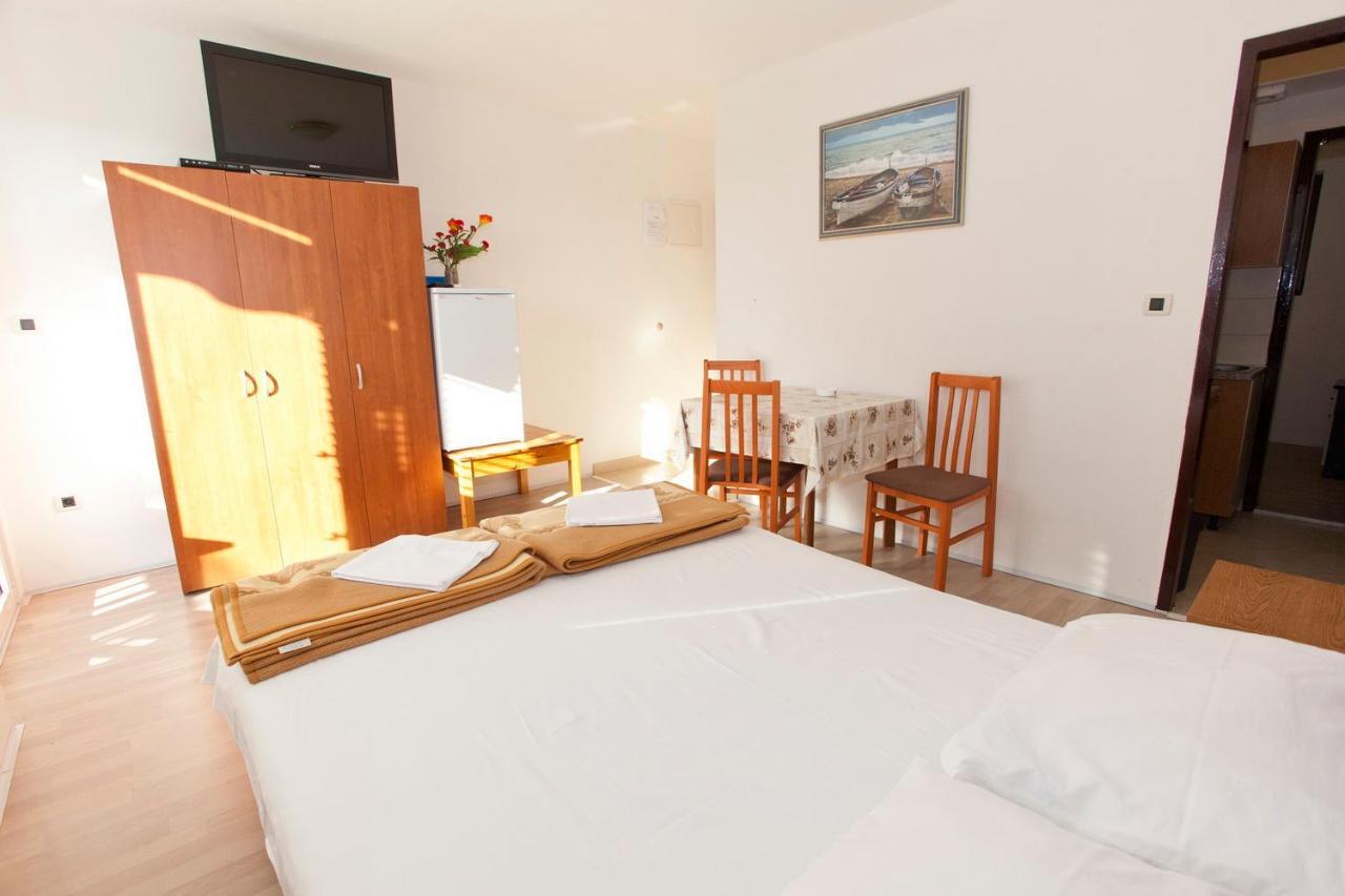 Apartments Marinko Promajna Ngoại thất bức ảnh
