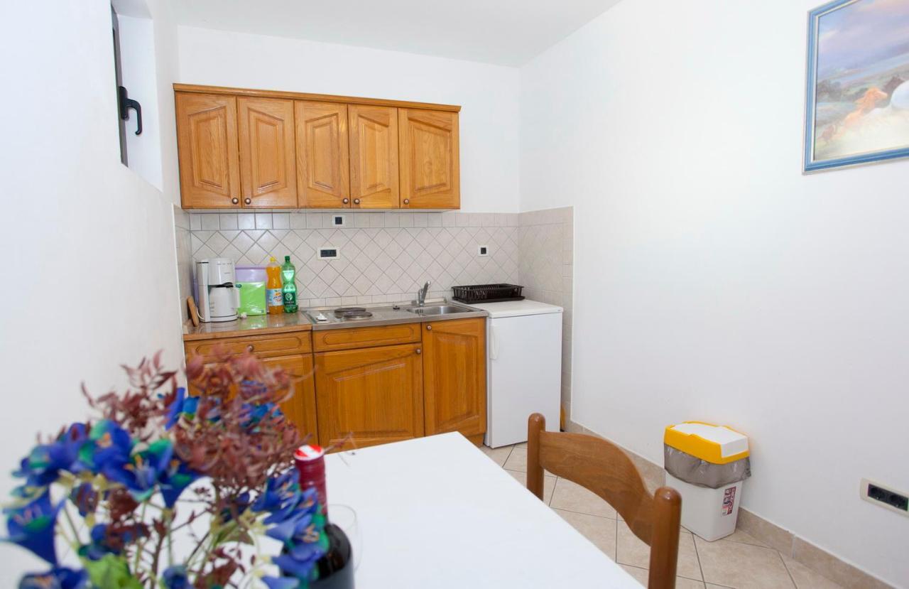 Apartments Marinko Promajna Phòng bức ảnh